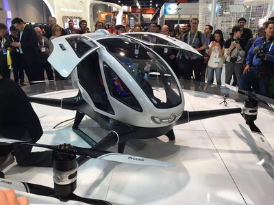 CES上的無(wú)人機(jī)與VR 通信產(chǎn)品引領(lǐng)科技新浪潮